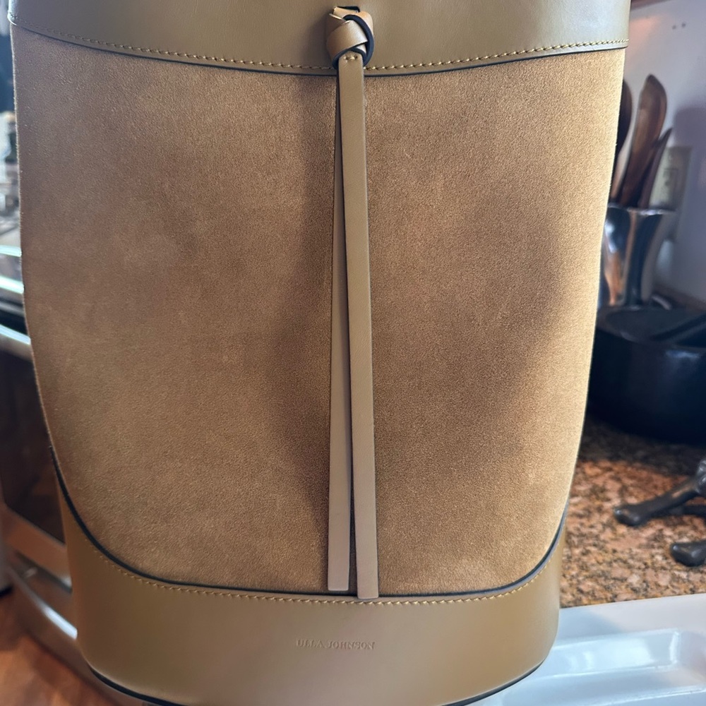 ULLA Johnson Elegant Tapenade Suede Bucket Bag 💼 Adorable Bag - Picture 2 of 16